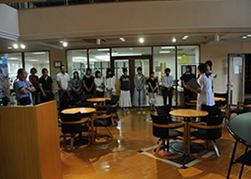 学生ロビーの見学