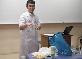 鍼灸師であり、薬剤師でもある西﨑先生