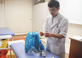 まずは水で飲ませる事が大切