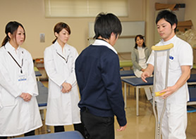 高校２年生対象の柔道整復実技