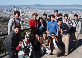 サンフランシスコツインピークスにて記念撮影