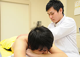 「痛いですか？」「気持ちいいー！」