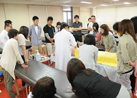 松下先生の灸実技