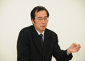 尾﨑副校長が鍼灸師の志について説明しました